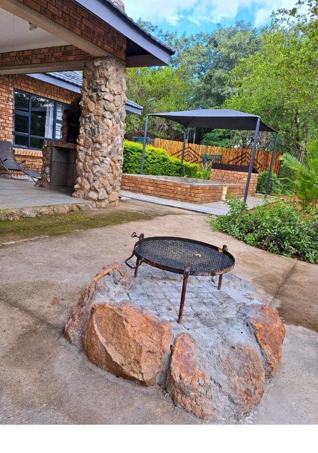 Lion King Villa Marloth Park Dış mekan fotoğraf